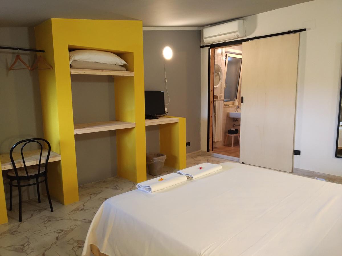 Hotel Villa Pirotta サンニカンドロ・ディ・バーリ エクステリア 写真