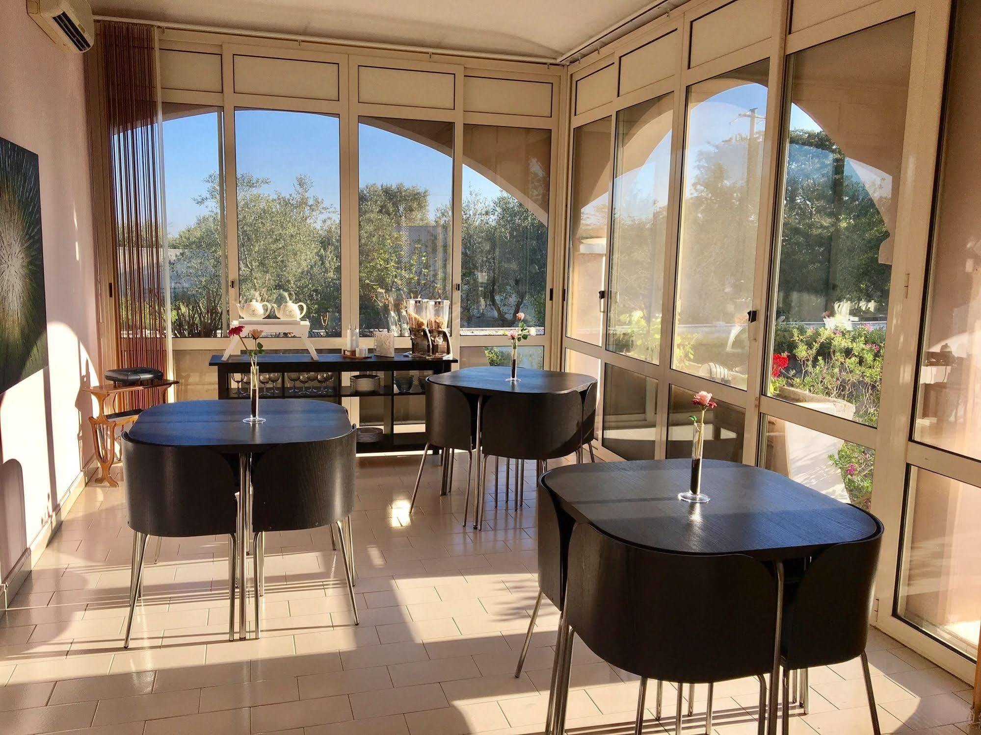 Hotel Villa Pirotta サンニカンドロ・ディ・バーリ エクステリア 写真